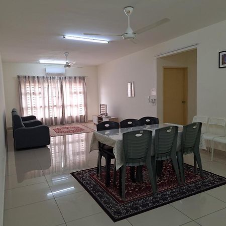 Abie'S Homestay Putrajaya Eksteriør billede